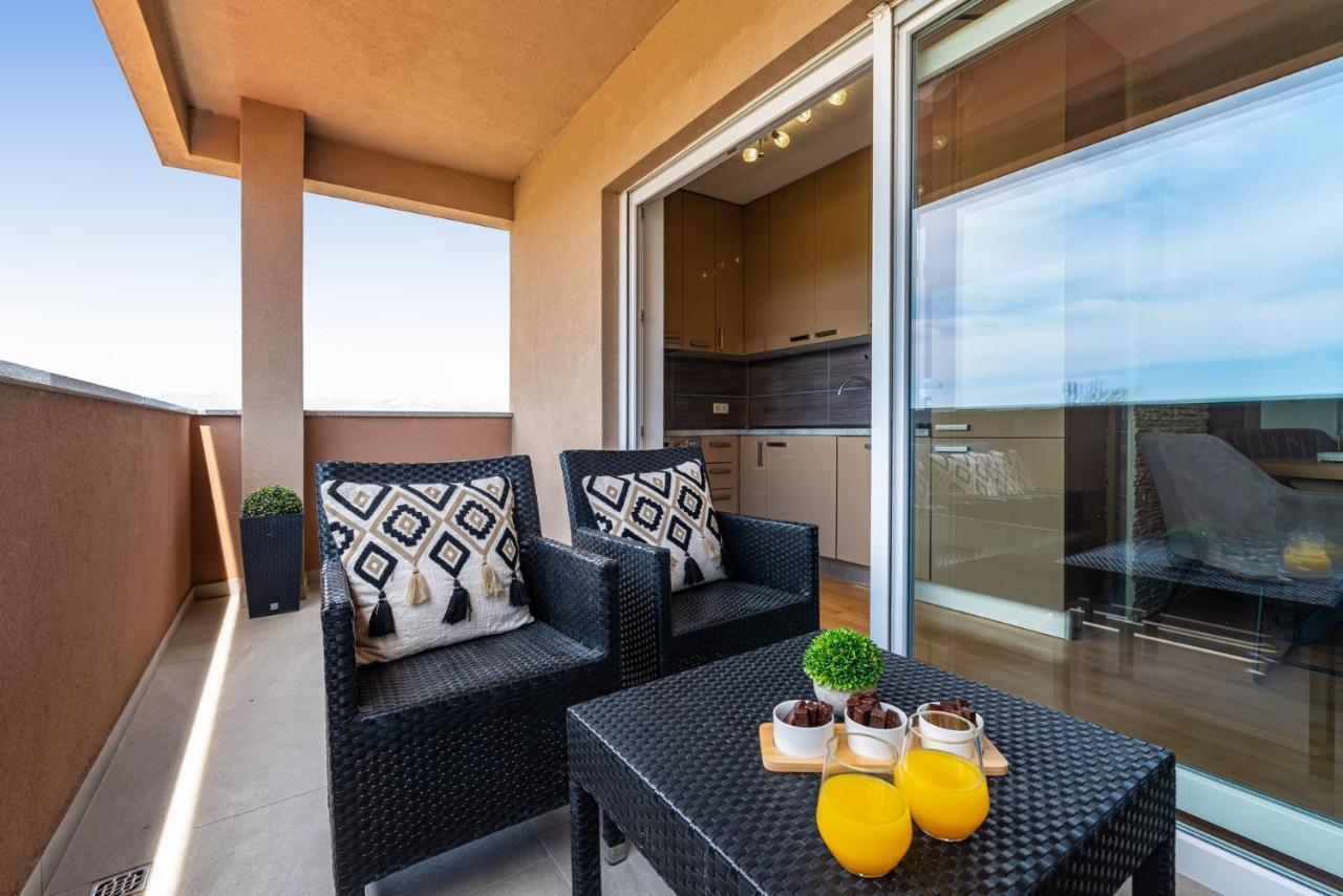 Lipotica - Luxury, With Sea View Apartment Нин Екстериор снимка