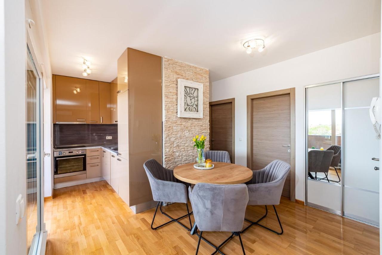 Lipotica - Luxury, With Sea View Apartment Нин Екстериор снимка