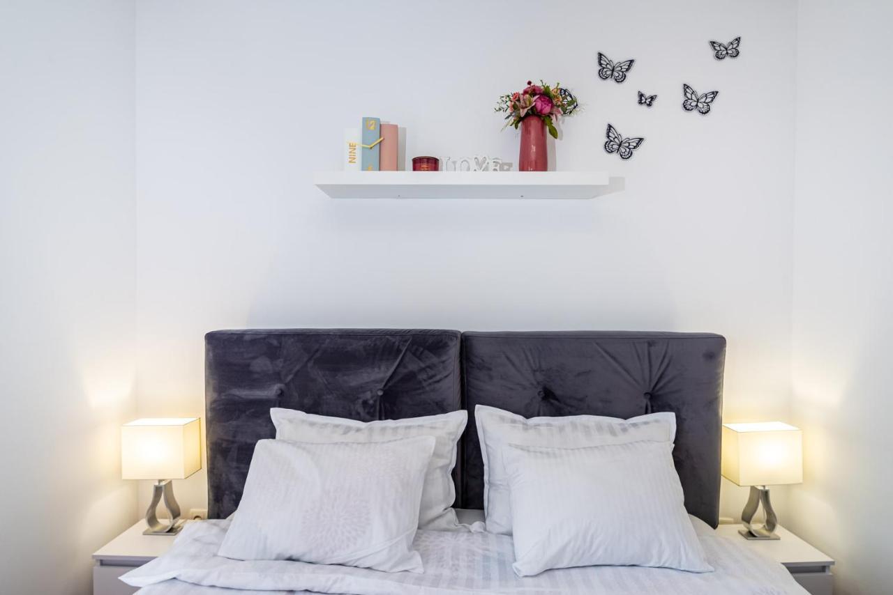 Lipotica - Luxury, With Sea View Apartment Нин Екстериор снимка