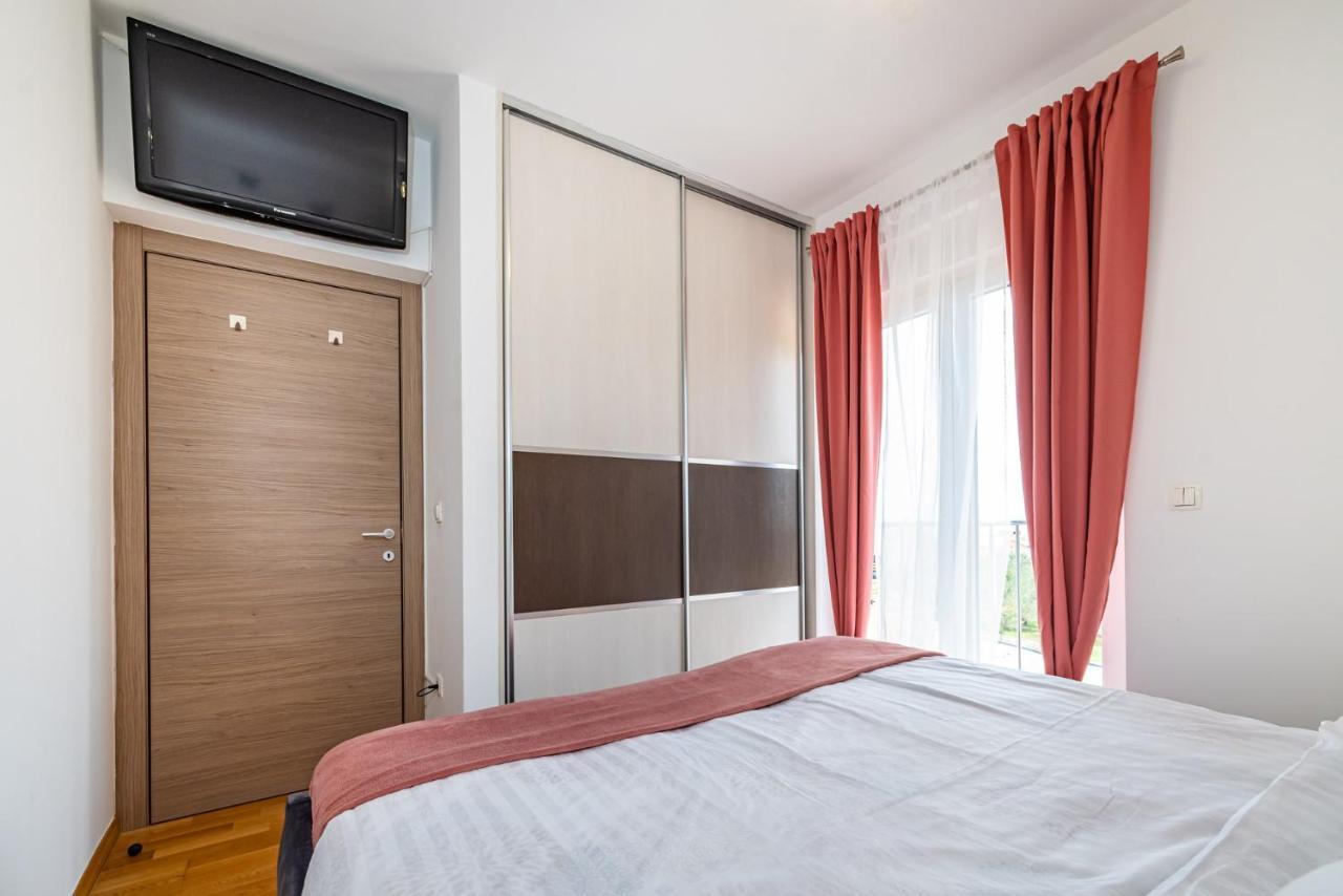 Lipotica - Luxury, With Sea View Apartment Нин Екстериор снимка