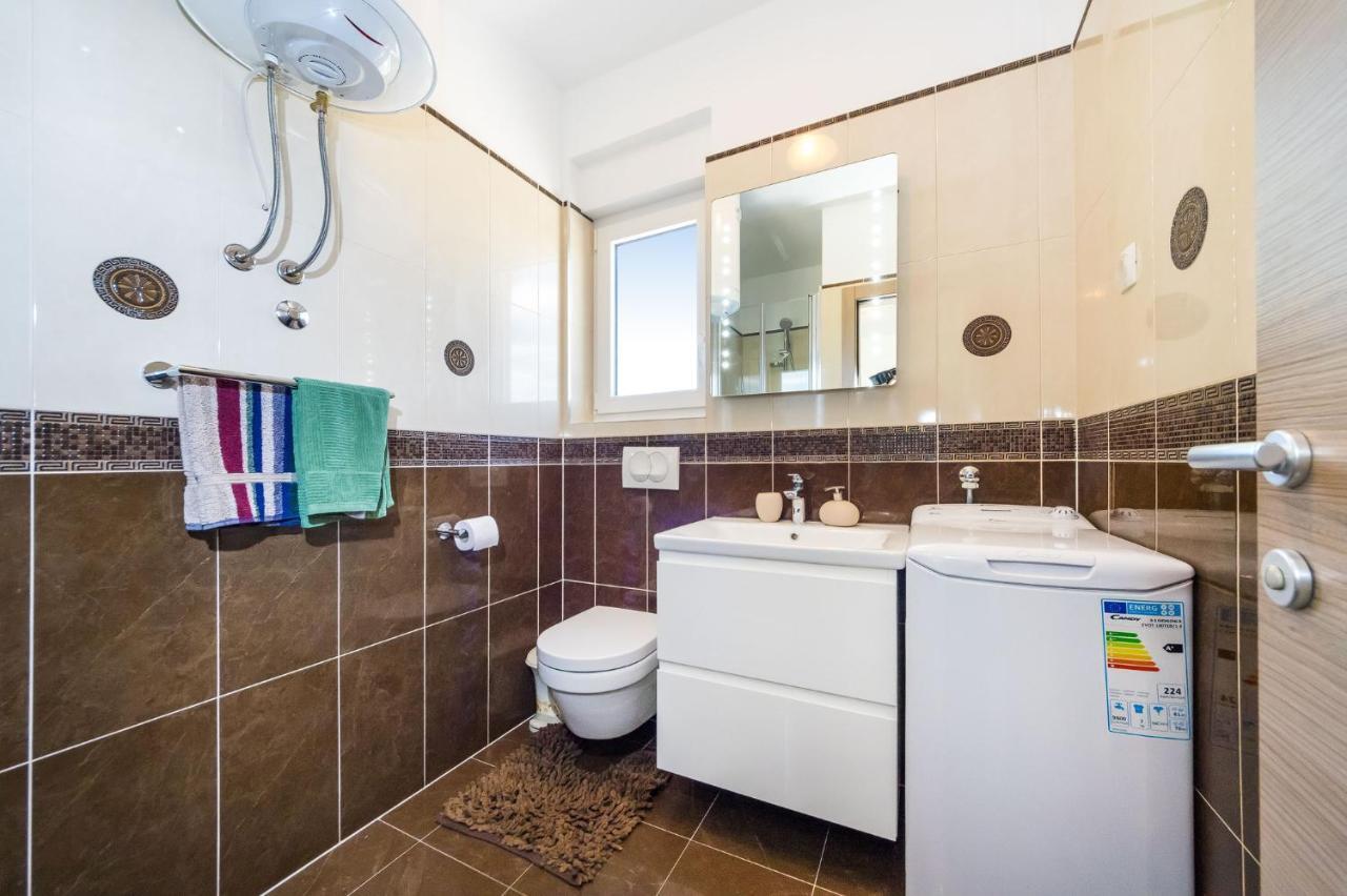 Lipotica - Luxury, With Sea View Apartment Нин Екстериор снимка